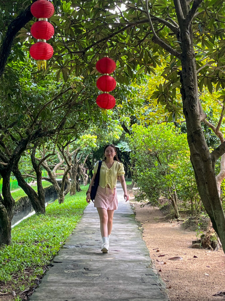 Naomi Chong, a web and graphic designer.